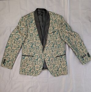 Elegant Green and Black Men's Blazer